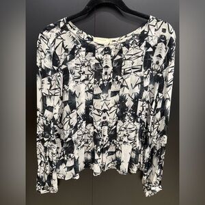 Nicole Miller Artelier Black and White Blouse